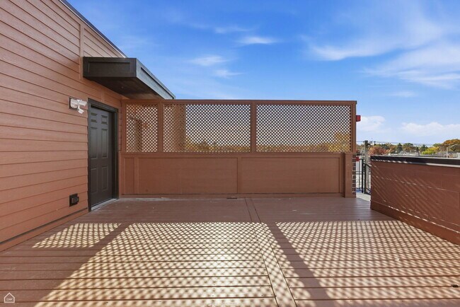 Building Photo - 2718 Budd St