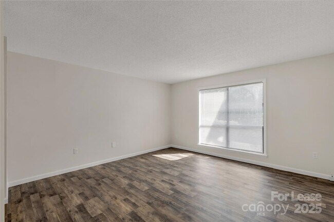 Building Photo - 7205 Winery Ln