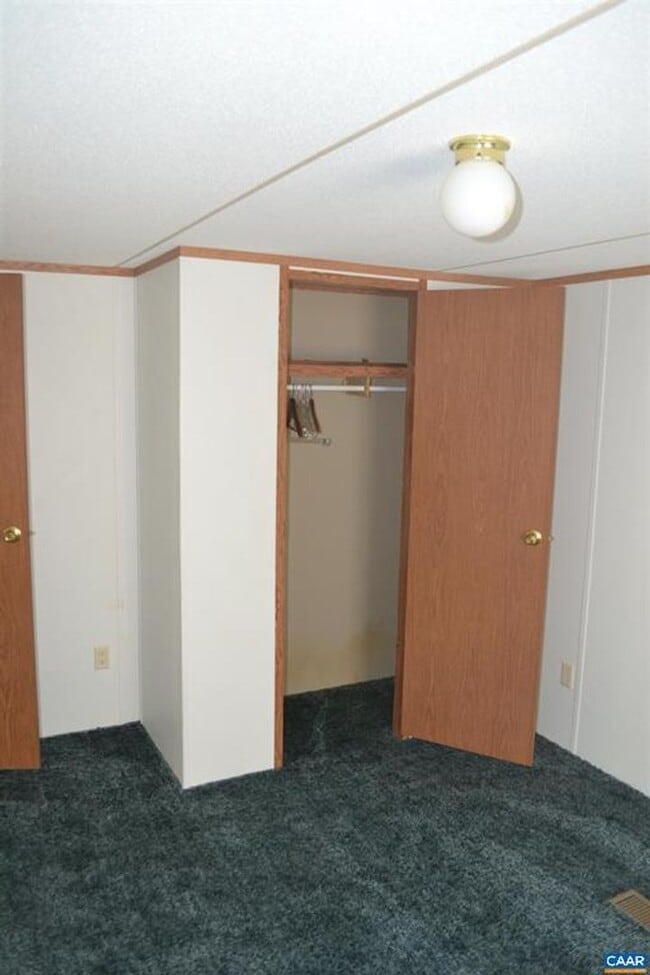 Building Photo - 3Bedroom 2Bath Columbia VA Home