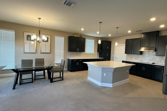 Building Photo - 4600 Colmar Dr