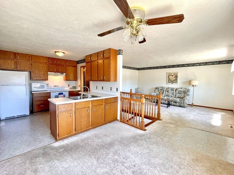 Building Photo - 1317 E Minneapolis Ave