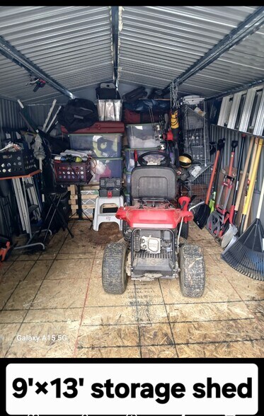 Building Photo - 6916 Bradshaw Dr