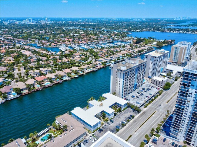 Building Photo - 2200 S Ocean Dr