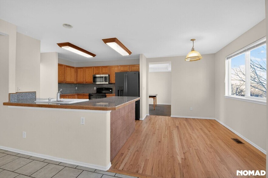 Building Photo - 18685 E Progress Pl