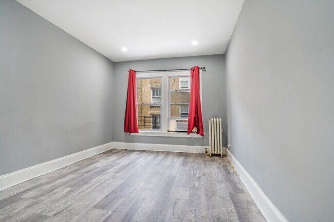 Building Photo - 1707 W Wallen Ave