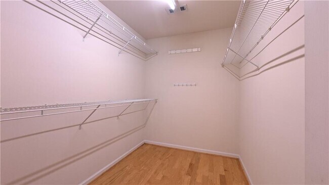 Building Photo - 135 Friars Head Dr NE
