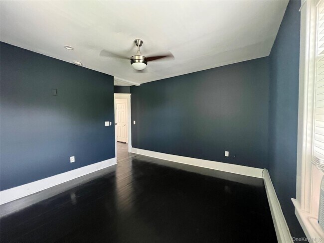 Building Photo - 17 Washington Ave