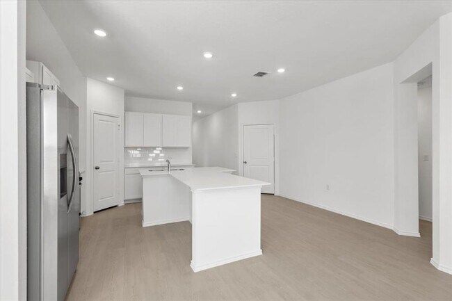 Building Photo - 17701 Sage Thrasher Dr