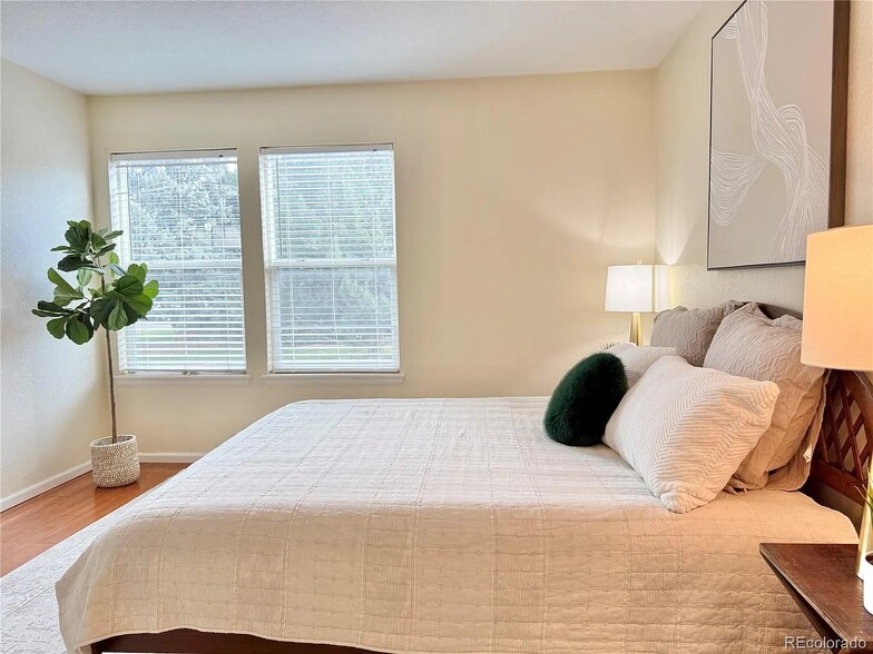 Building Photo - 444 S Kittredge St