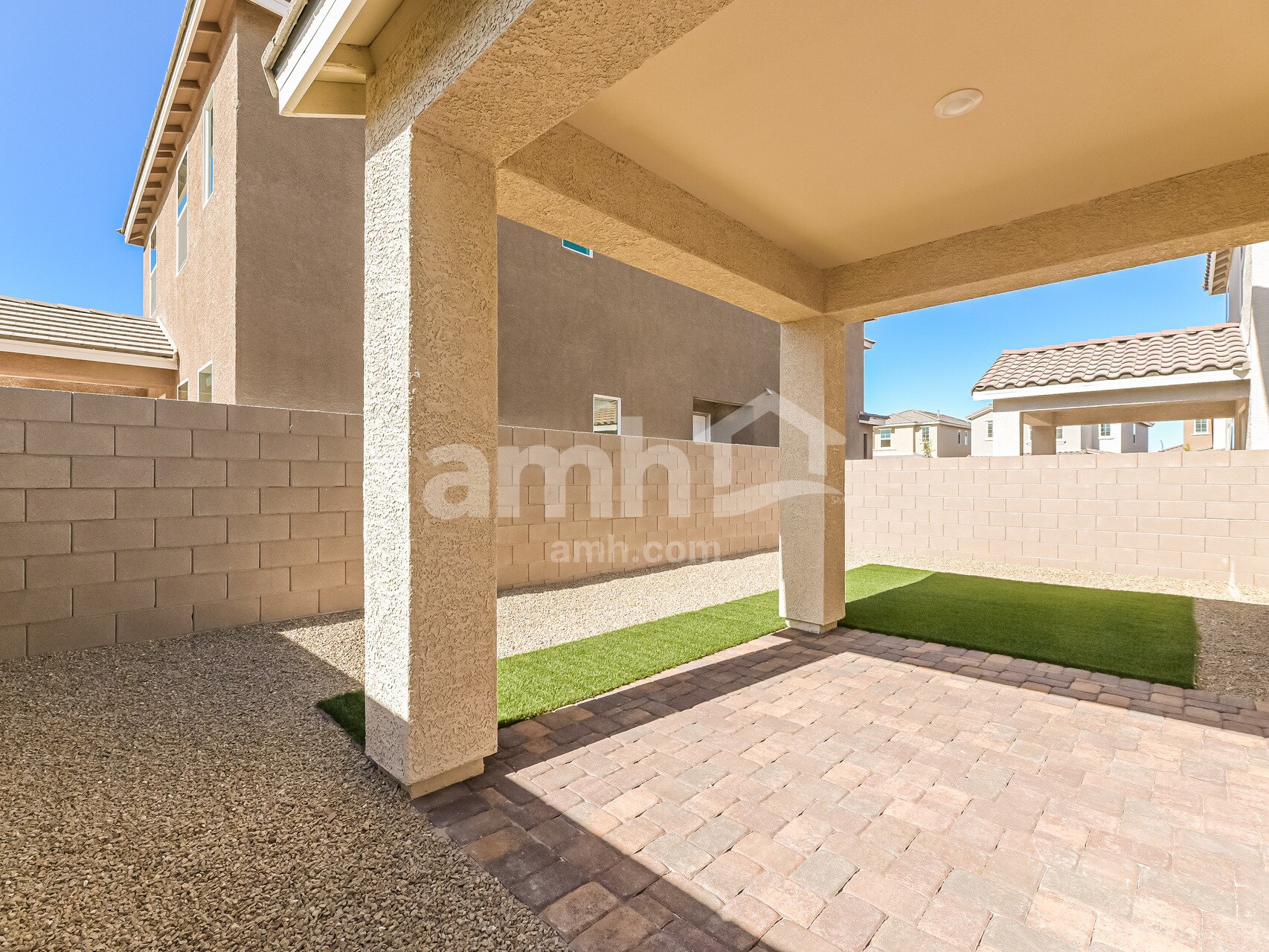 Building Photo - 10052 W Oleta Ave