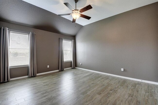 Building Photo - 332 Oyster Creek