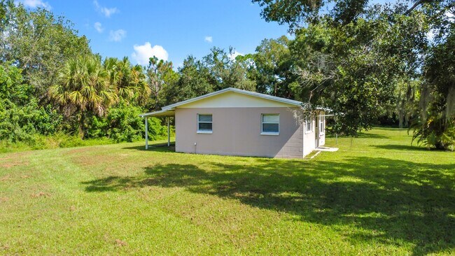 Building Photo - 13810 Co Rd 512