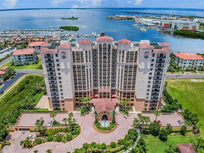 Building Photo - 5823 Bowen Daniel Dr