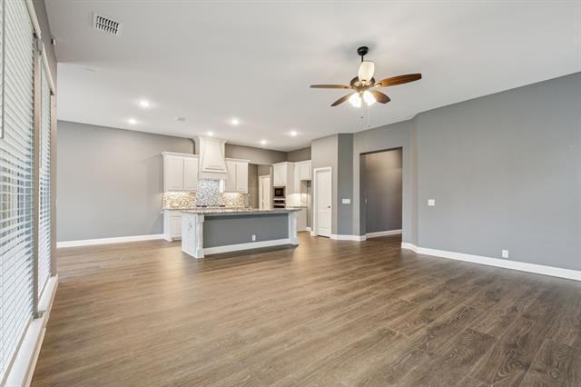 Building Photo - 300 Navo Rd