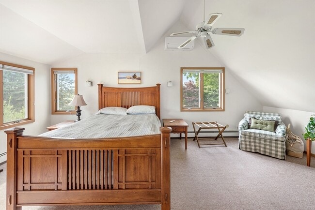 Building Photo - 540 River Rd