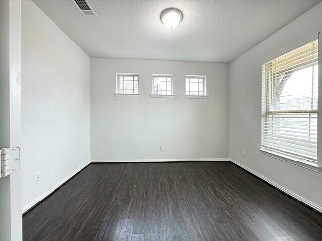 Building Photo - 23610 Carducci Dr