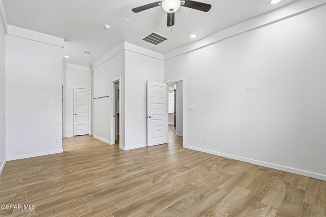 Building Photo - 14824 Sam Garcia Ave