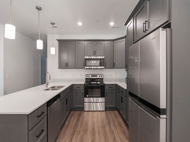 Building Photo - 2308 E 830 S
