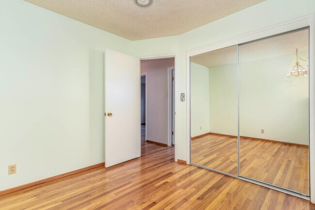 Building Photo - 2315 Hoytt Ct