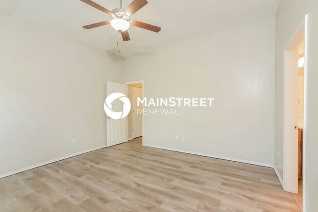 Building Photo - 3 Bedroom Pet-Friendly Home in NORMAN, OK with Main Street Renewal
