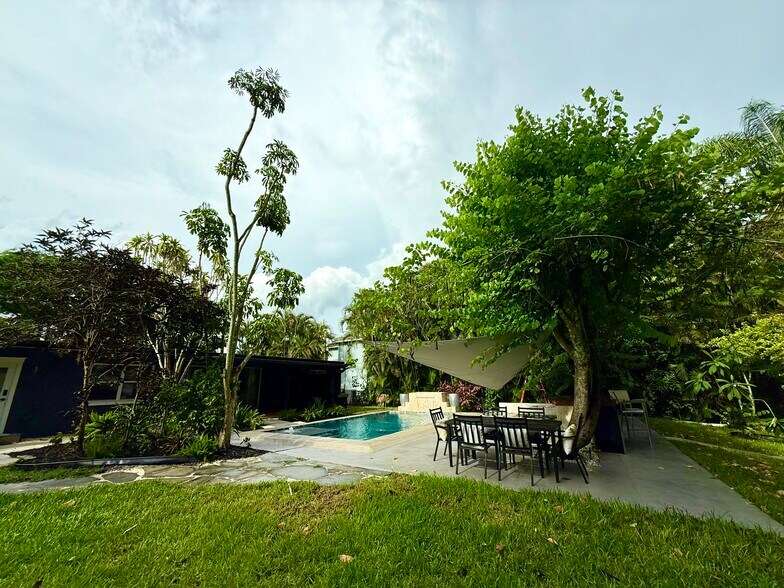 Building Photo - 414 Bywater Dr