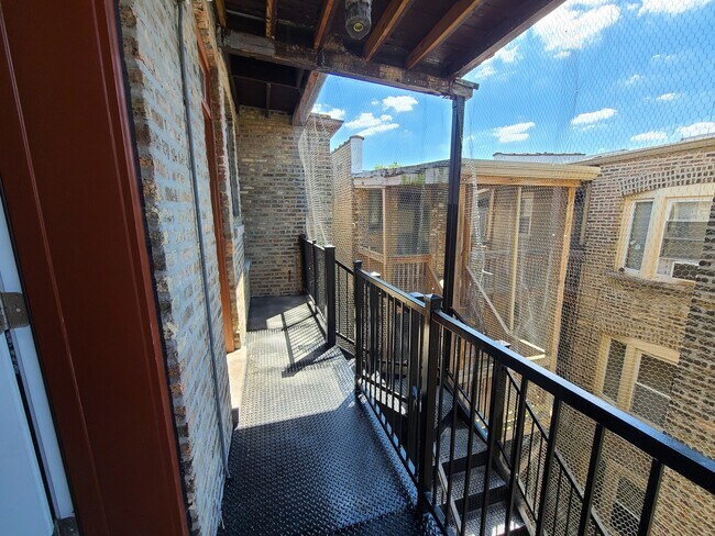 Building Photo - 4206 N Pulaski Rd
