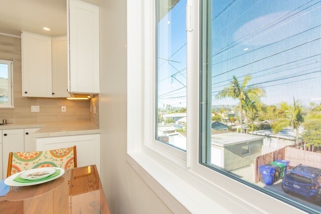 Building Photo - Beautifully Remodeled 2 Bed/1Bath Home with Ocean and Bay Glimpses in Ocean Beach!