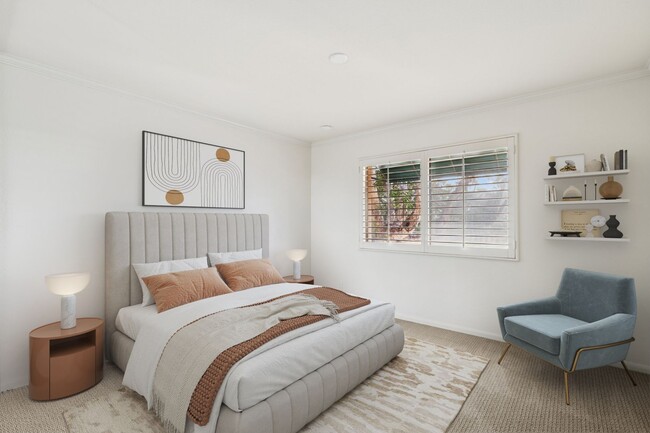 Building Photo - Villa Point Upper Unit with Loft and Golf ...