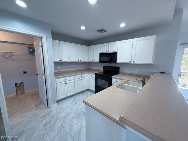 Building Photo - 526 NW 1st Ln