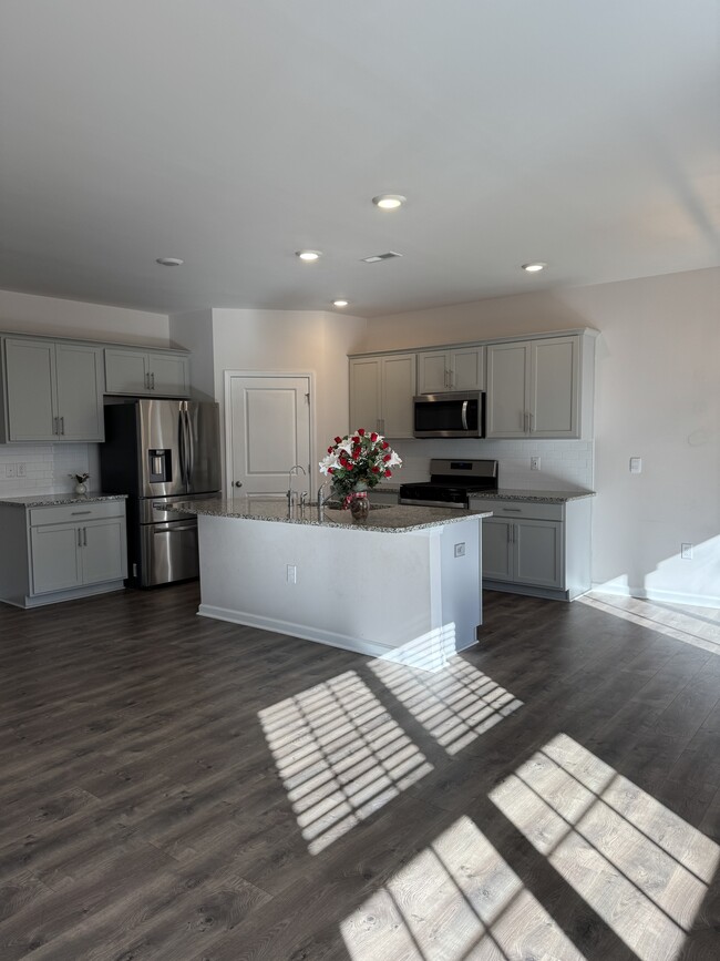 Building Photo - 134 David Hl Dr