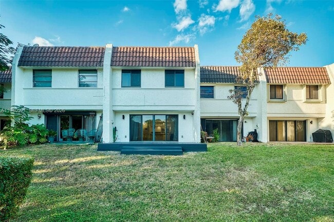 Building Photo - 8898 SW 62nd Terrace