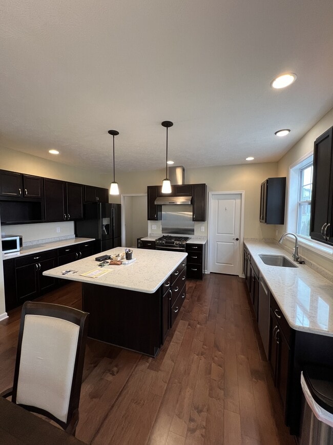 Building Photo - 2738 Kittansett Dr