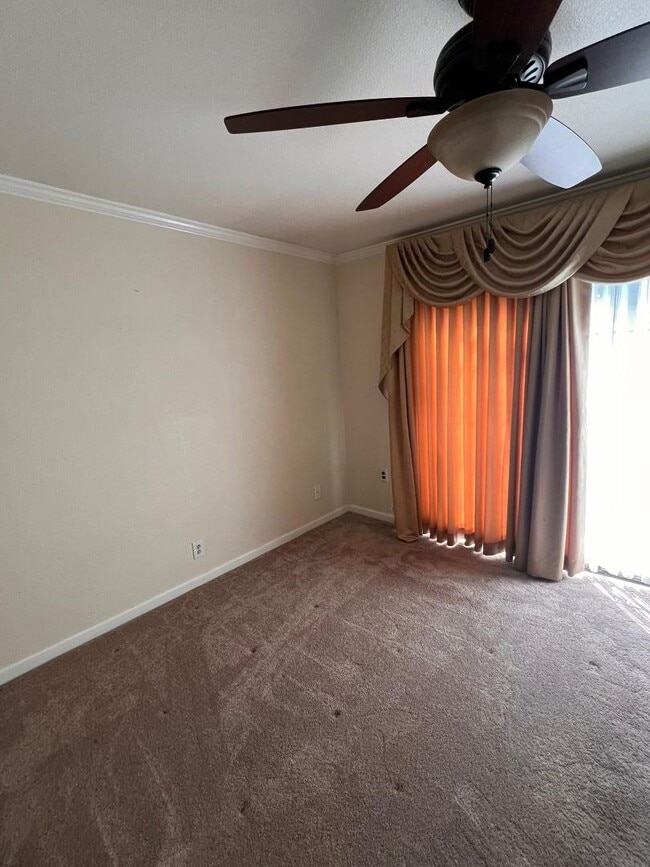 Building Photo - 2488 Shilshone Cir
