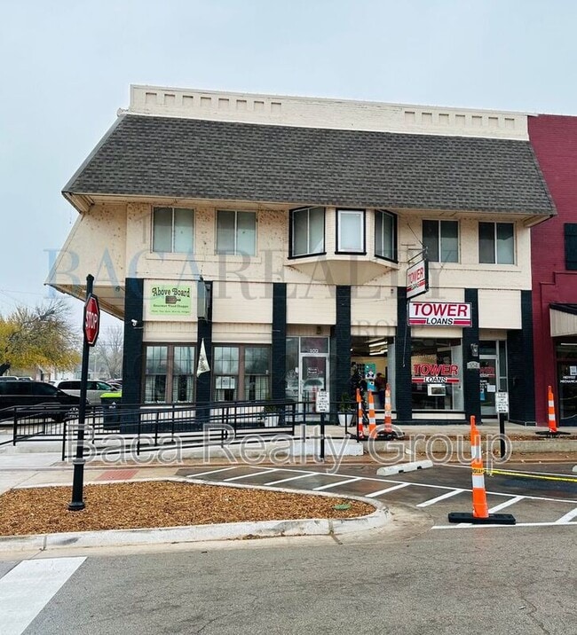 Primary Photo - 105 S Canadian Ave