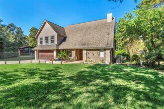 Building Photo - 13392 Southshore Dr