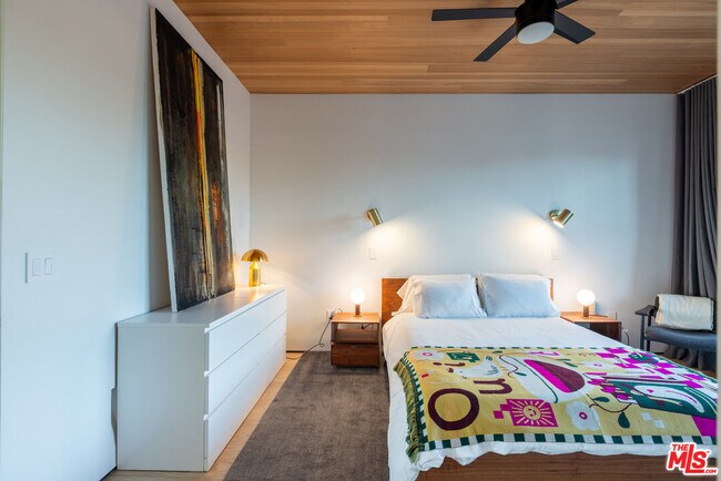 Building Photo - 746 Marco Pl