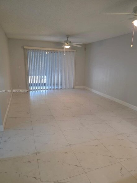 Building Photo - 4163 NW 90th Ave