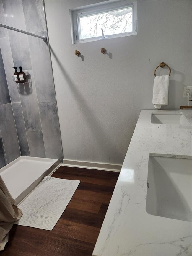 Building Photo - 1513 McLain St