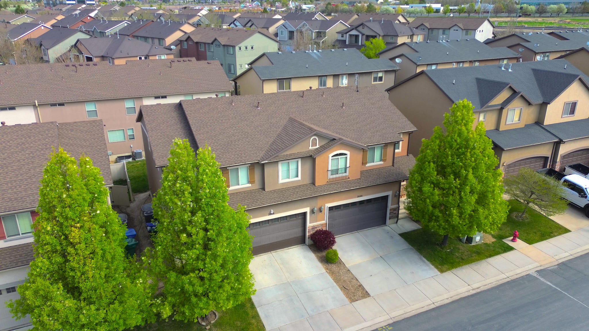 Building Photo - 2666 W Cottonwood Dr