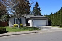 Building Photo - 7218 NE 65th Pl