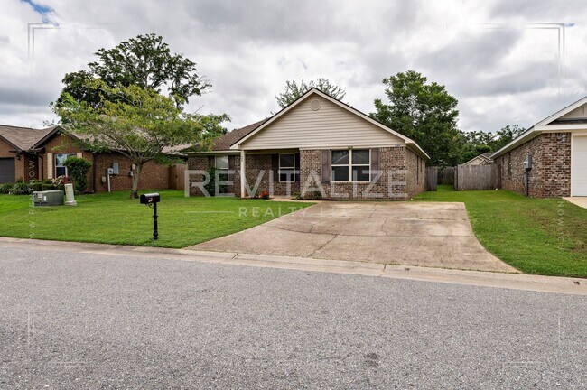Building Photo - Foley 3BR/2BA – Brick Charm & Big Backyard! + Storage Shed