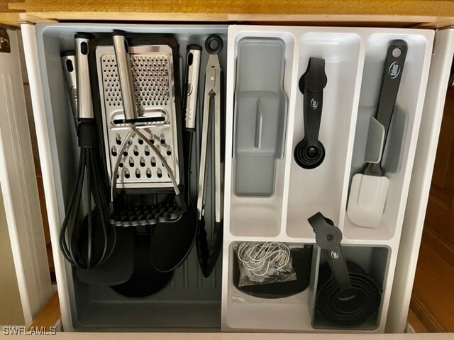 Building Photo - 9430 Ivy Brook Run