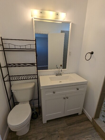 Building Photo - 1420 Glenwood Ave