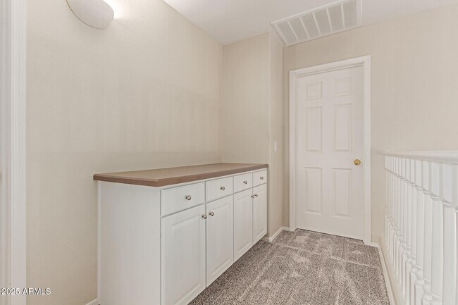 Building Photo - 2302 E Torrey Pines Pl