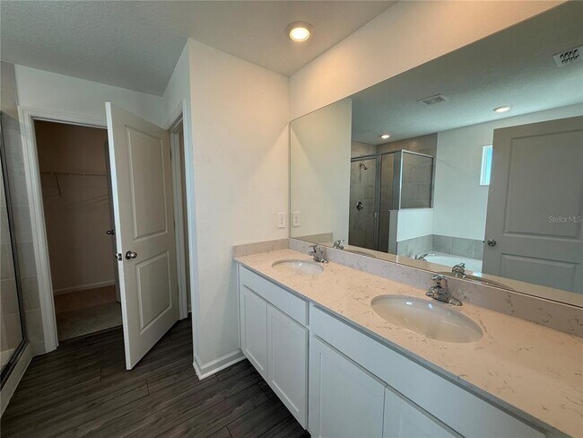 Building Photo - 4701 SW 83rd Lp