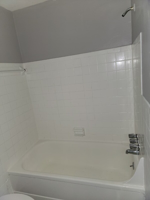 Building Photo - 13430 Euclid Ave