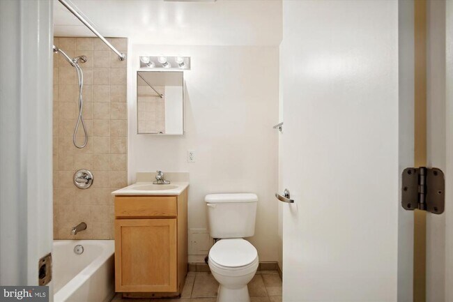 Building Photo - 800 4th St SW