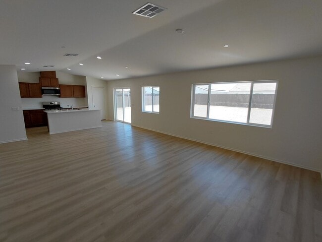 Building Photo - 475 Palomino Ct