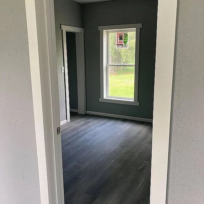 Building Photo - Click the “Apply Now” button or email wapmrentals@gmail.com for a prompt response.