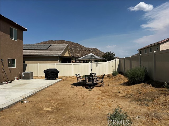 Building Photo - 28388 Memory Ln